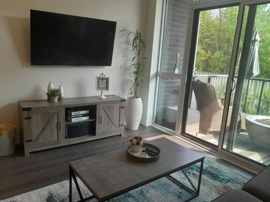 Cozy South View Suite Overlooking The Nature Trail Innisfil Zewnętrze zdjęcie