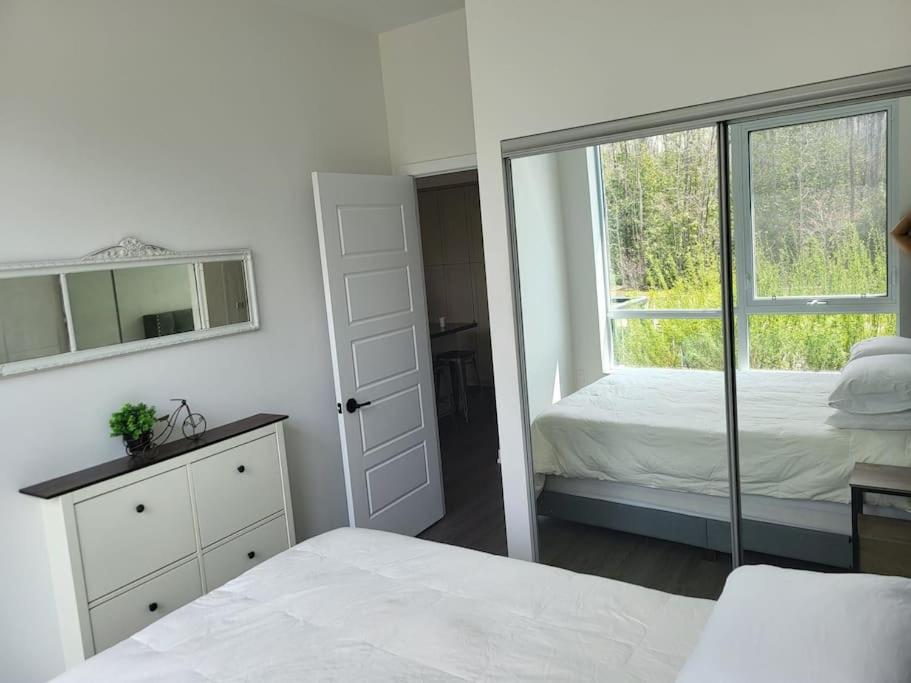 Cozy South View Suite Overlooking The Nature Trail Innisfil Zewnętrze zdjęcie